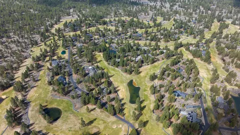 View/Area - 20612 Daisy Ln, Bend, OR 97702 photo 12 of 24