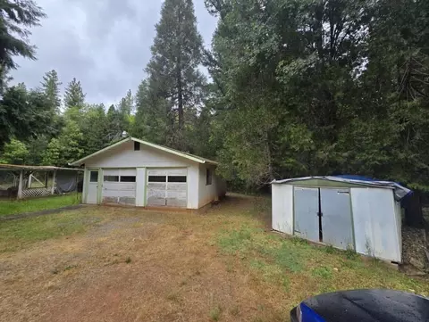 3890 Pleasant Creek Rd, Rogue River, OR 97537