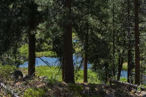 View/Area - 60420 Snap Shot Loop, Bend, OR 97702 photo 2 of 4