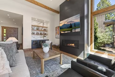 Living - 60420 Snap Shot Loop, Bend, OR 97702 photo 4 of 5