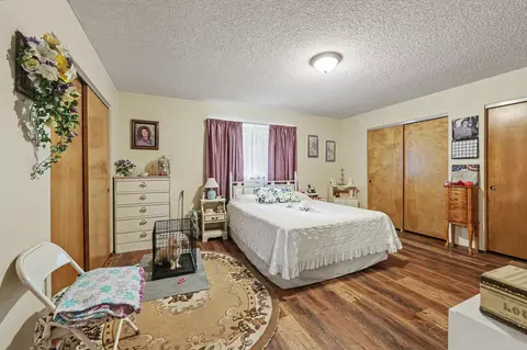 Bedroom - 758 Summit Loop, Grants Pass, OR 97527 photo 1 of 4