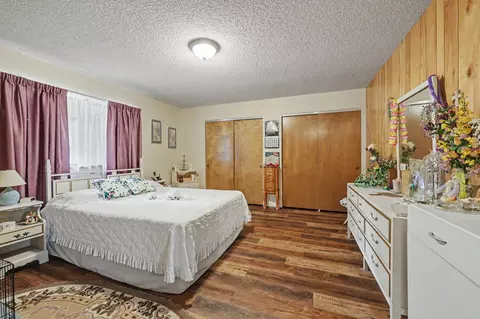 Bedroom - 758 Summit Loop, Grants Pass, OR 97527 photo 2 of 4