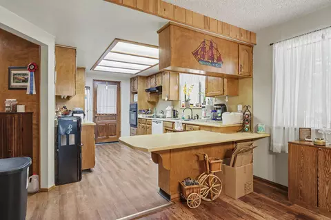 Kitchen - 758 Summit Loop, Grants Pass, OR 97527 photo 4 of 4