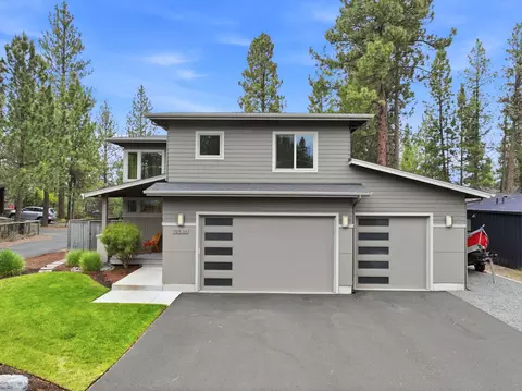 19536 E Campbell Rd, Bend, OR 97702