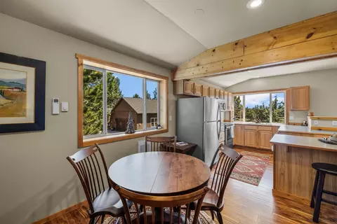 Dining - 64145 Hunnell Rd, Bend, OR 97703 photo 4 of 4
