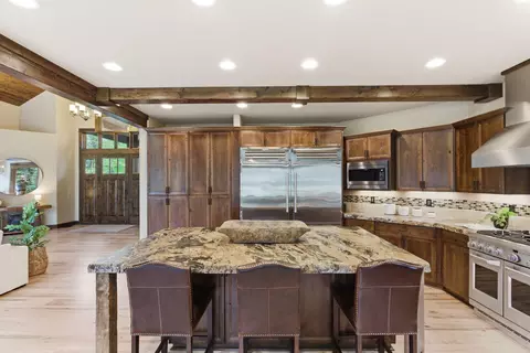 Kitchen - 56346 Fireglass Loop, Bend, OR 97707 photo 3 of 6