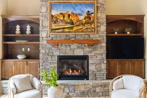 Living - 56346 Fireglass Loop, Bend, OR 97707 photo 3 of 3