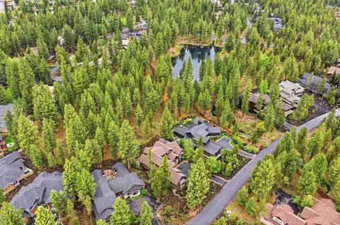 View/Area - 56346 Fireglass Loop, Bend, OR 97707 photo 3 of 3