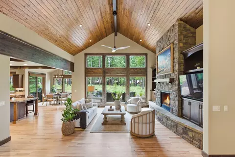 56346 Fireglass Loop, Bend, OR 97707