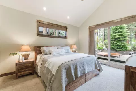 Bedroom - 56346 Fireglass Loop, Bend, OR 97707 photo 4 of 7