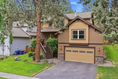 1098 NW Stannium Rd, Bend, OR 97703