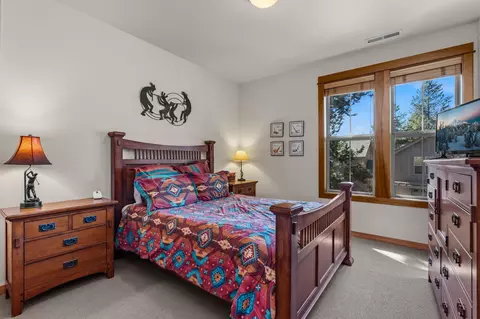 Bedroom - 57124 Evergreen Loop #33, Sunriver, OR 97707 photo 4 of 4