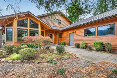 2365 Eastside Rd, Jacksonville, OR 97530