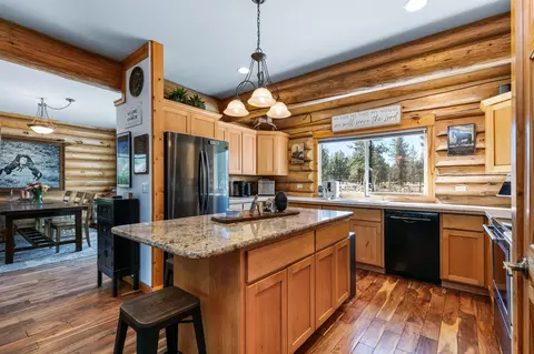 Kitchen - 16443 Dea Dr, Bend, OR 97703 photo 2 of 2