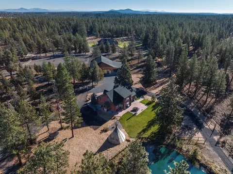 View/Area - 16443 Dea Dr, Bend, OR 97703 photo 3 of 6