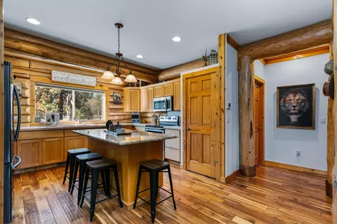 Kitchen - 16443 Dea Dr, Bend, OR 97703 photo 1 of 2