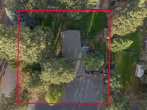 View/Area - 21025 Denning Dr, Bend, OR 97702 photo 1 of 3