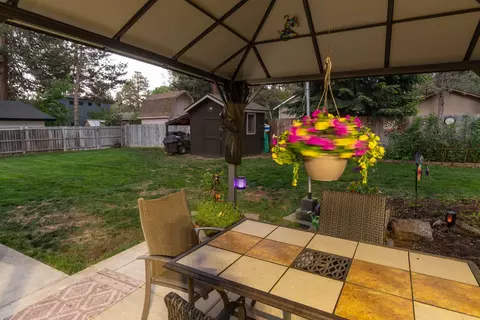 Exterior - 21025 Denning Dr, Bend, OR 97702 photo 5 of 9