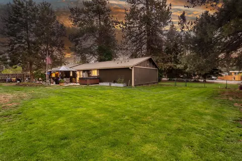 Exterior - 21025 Denning Dr, Bend, OR 97702 photo 9 of 9