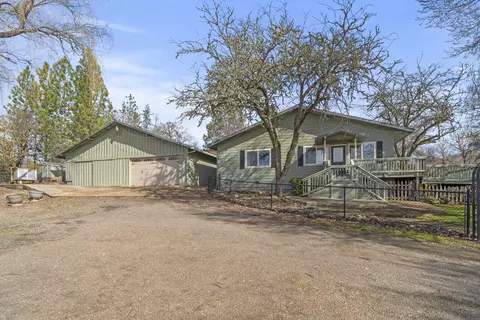 1305 Butte Falls Hwy, Eagle Point, OR 97524
