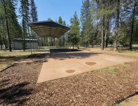 16060 Twin Dr, La Pine, OR 97739
