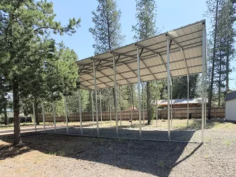 16060 Twin Dr, La Pine, OR 97739