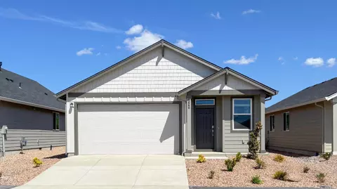 2666 NW 26th Lp N, Redmond, OR 97756