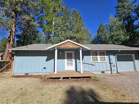 369 E St Helens Ave, Sisters, OR 97759