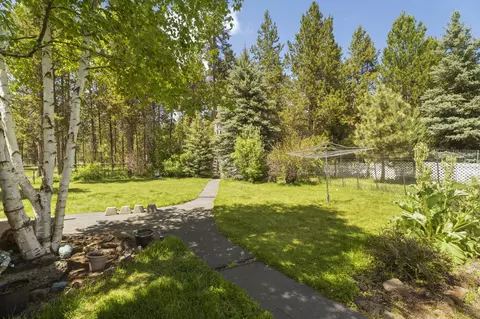 Exterior - 55885 Osprey Rd, Bend, OR 97707 photo 9 of 18