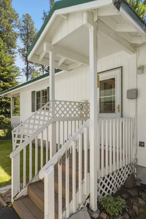 Exterior - 55885 Osprey Rd, Bend, OR 97707 photo 8 of 18