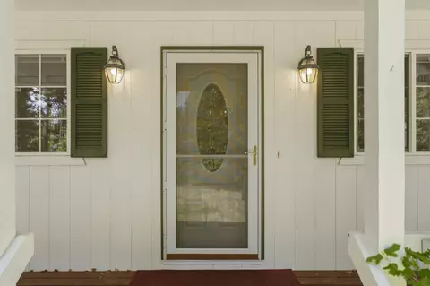 Entry Way - 55885 Osprey Rd, Bend, OR 97707 photo 4 of 5