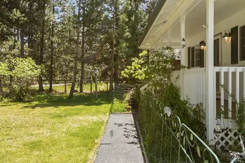 Exterior - 55885 Osprey Rd, Bend, OR 97707 photo 6 of 18