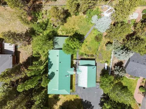 View/Area - 55885 Osprey Rd, Bend, OR 97707 photo 2 of 6