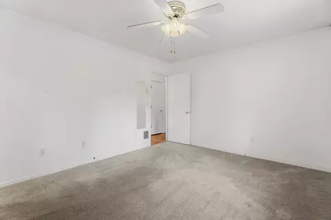 Bedroom - 55885 Osprey Rd, Bend, OR 97707 photo 3 of 4
