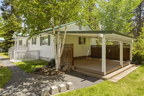 Exterior - 55885 Osprey Rd, Bend, OR 97707 photo 11 of 18