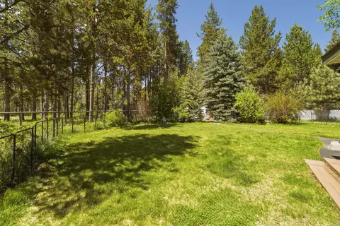 Exterior - 55885 Osprey Rd, Bend, OR 97707 photo 16 of 18