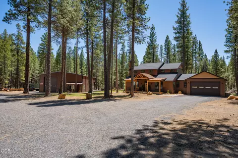 16465 Stage Stop Dr, Bend, OR 97707