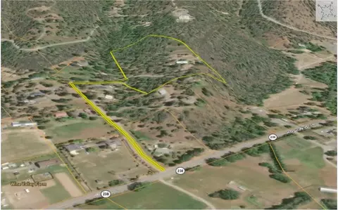 8278 Highway 238, Jacksonville, OR 97530