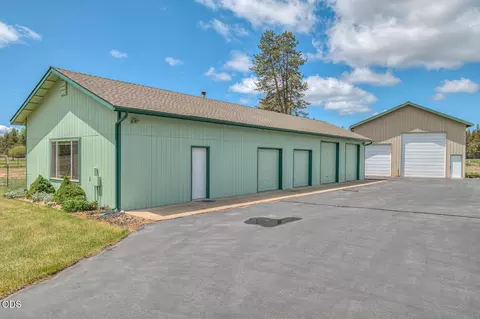 53939 Pine Grove Rd, La Pine, OR 97739 photo 6