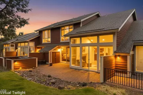 11110 Village Loop, Redmond, OR 97756