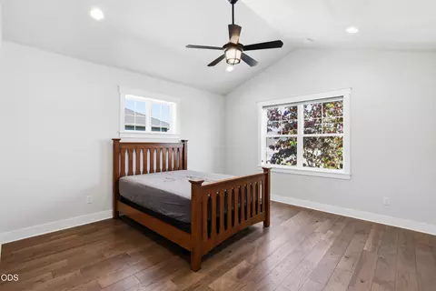 Bedroom - 409 Sand Pointe Dr, Central Point, OR 97502 photo 1 of 1