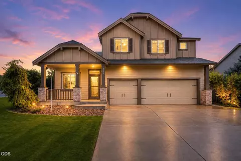 2800 SW 49th St, Redmond, OR 97756
