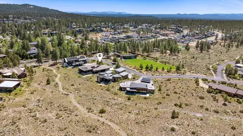 View/Area - 19015 Park Commons Dr, Bend, OR 97703 photo 7 of 8