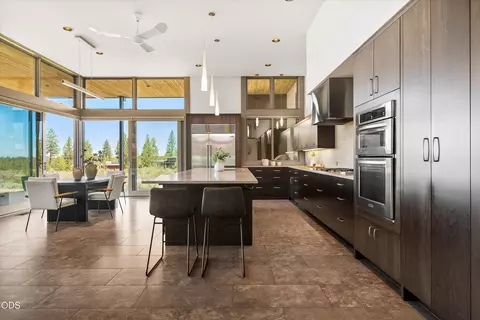 Kitchen - 19015 Park Commons Dr, Bend, OR 97703 photo 1 of 5