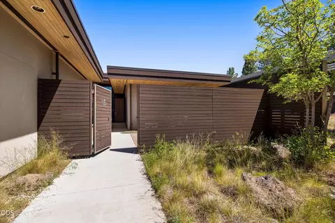 Exterior - 19015 Park Commons Dr, Bend, OR 97703 photo 10 of 15
