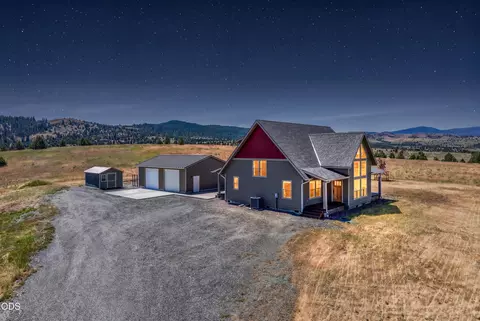 26216 W Bench Rd, John Day, OR 97845
