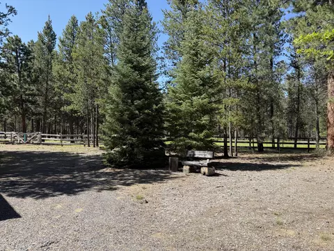 Exterior - 15740 Cornell Rd, La Pine, OR 97739 photo 17 of 19