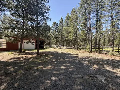 Exterior - 15740 Cornell Rd, La Pine, OR 97739 photo 9 of 19