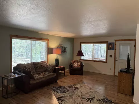 Living - 15740 Cornell Rd, La Pine, OR 97739 photo 1 of 5
