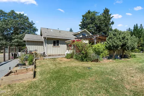 Exterior - 523 E Forks Cir, Cave Junction, OR 97523 photo 7 of 17